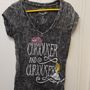 Disney Alice in Wonderland Graphic Tee
